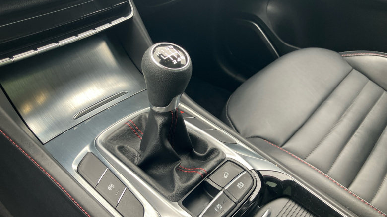 MG Hs 1.5 T-GDI Exclusive 5dr Petrol Hatchback